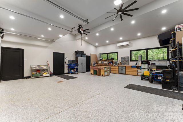1064 Greylyn Drive, Matthews, NC 28104