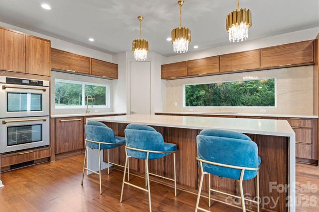 1064 Greylyn Drive, Matthews, NC 28104