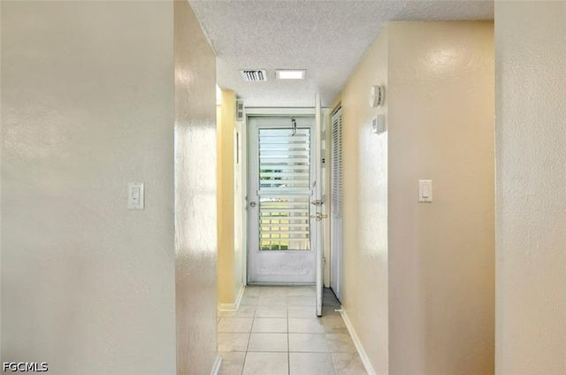 1580 Pine Valley DR 217, Fort Myers, FL 33907