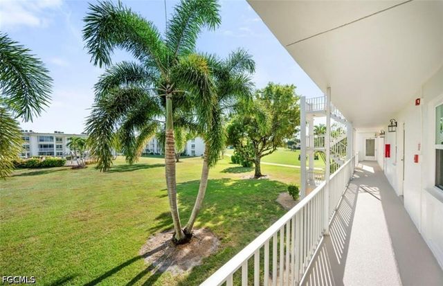 1580 Pine Valley DR 217, Fort Myers, FL 33907