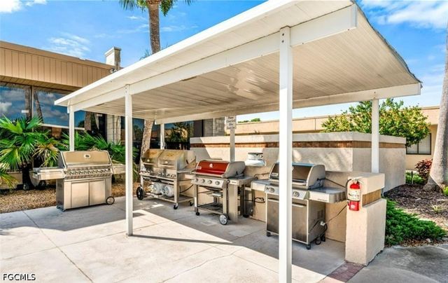 1580 Pine Valley DR 217, Fort Myers, FL 33907