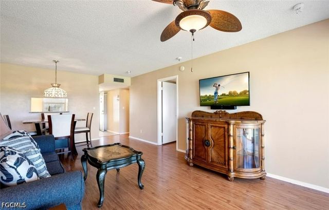 1580 Pine Valley DR 217, Fort Myers, FL 33907