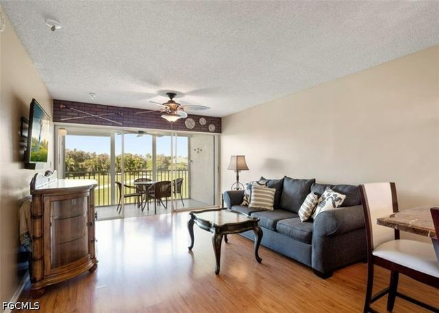 1580 Pine Valley DR 217, Fort Myers, FL 33907