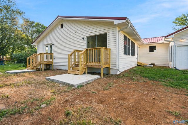 7612 Holland Drive SW, Huntsville, AL 35802