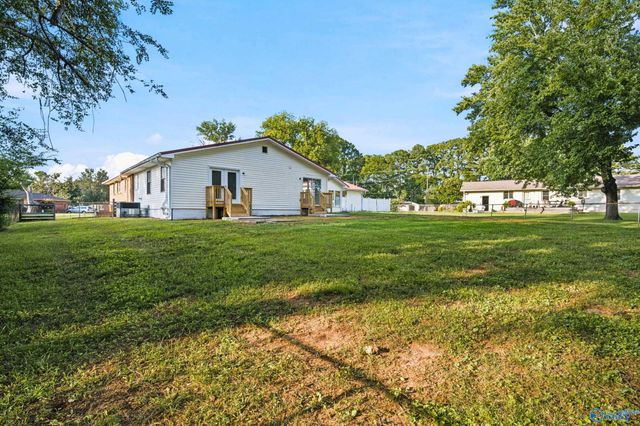 7612 Holland Drive SW, Huntsville, AL 35802