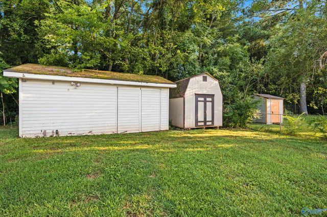 7612 Holland Drive SW, Huntsville, AL 35802