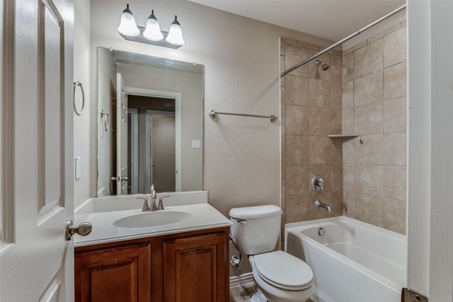 3064 Peyton Brook Drive, Fort Worth, TX 76137