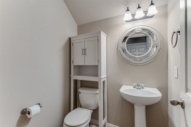 3064 Peyton Brook Drive, Fort Worth, TX 76137