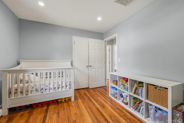 11 Nuthatch Lane, West Nyack, NY 10994
