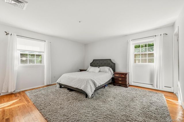 11 Nuthatch Lane, West Nyack, NY 10994