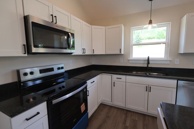 817 Smith Bend Ln, Gainesboro, TN 38562