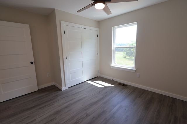 817 Smith Bend Ln, Gainesboro, TN 38562