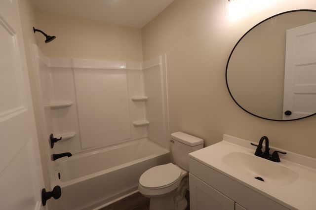 817 Smith Bend Ln, Gainesboro, TN 38562