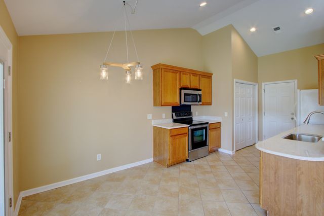 97 Avonshire Drive, Summerville, SC 29483