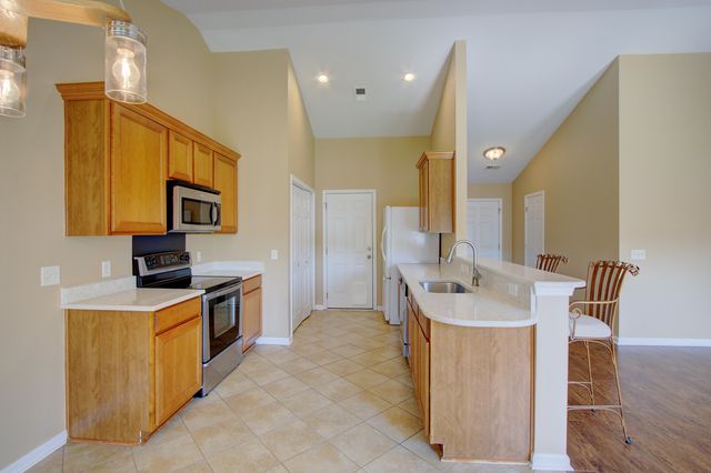 97 Avonshire Drive, Summerville, SC 29483