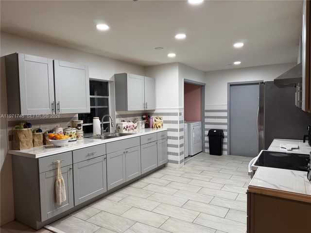 4431 NE 1st Ter, Deerfield Beach, FL 33064