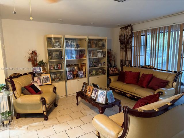 4431 NE 1st Ter, Deerfield Beach, FL 33064