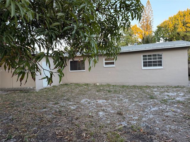 4431 NE 1st Ter, Deerfield Beach, FL 33064