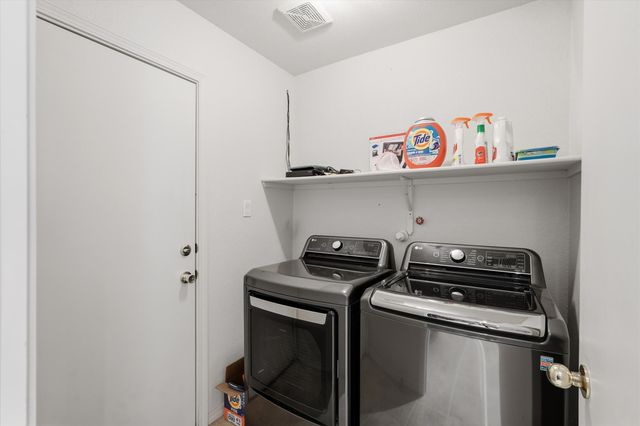 1360 Peppoli Loop SE, Rio Rancho, NM 87124