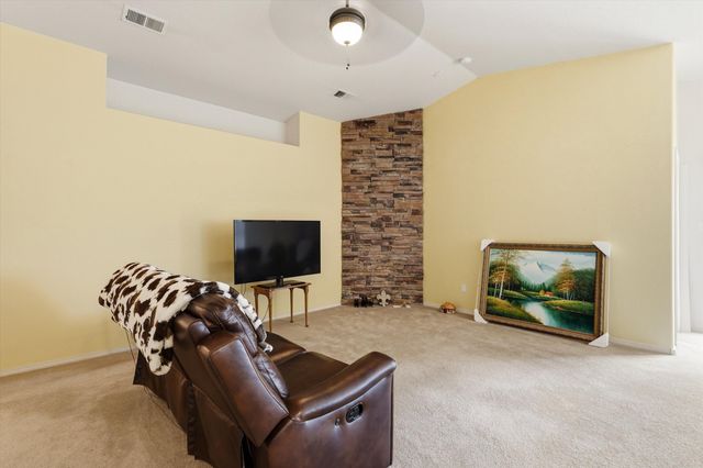 1360 Peppoli Loop SE, Rio Rancho, NM 87124