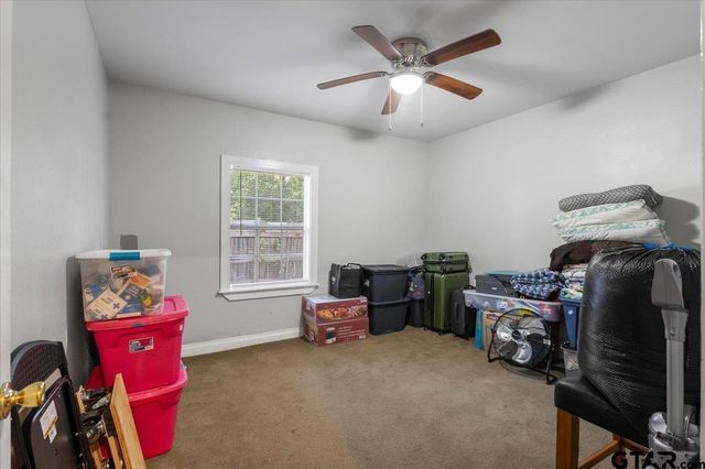 402 E Barrett, Tyler, TX 75702