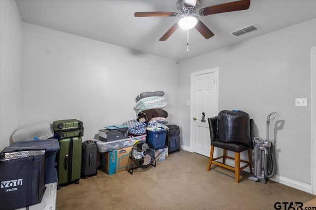 402 E Barrett, Tyler, TX 75702