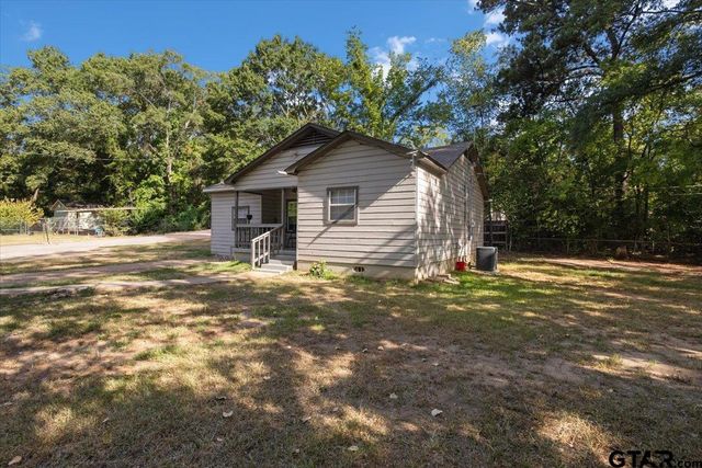 402 E Barrett, Tyler, TX 75702