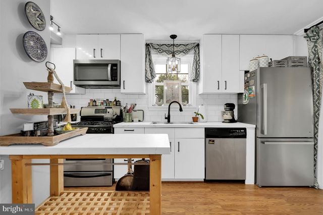 211 E INDIAN SPRING DR, Silver Spring, MD 20901