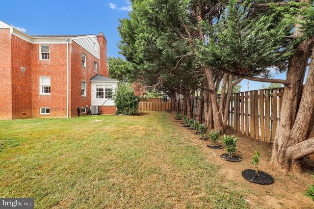 211 E INDIAN SPRING DR, Silver Spring, MD 20901