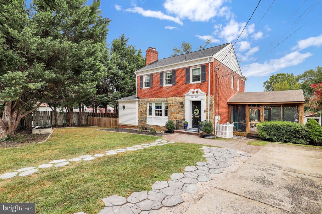 211 E INDIAN SPRING DR, Silver Spring, MD 20901