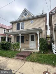 306 HIGHLAND AVE, Winchester, VA 22601