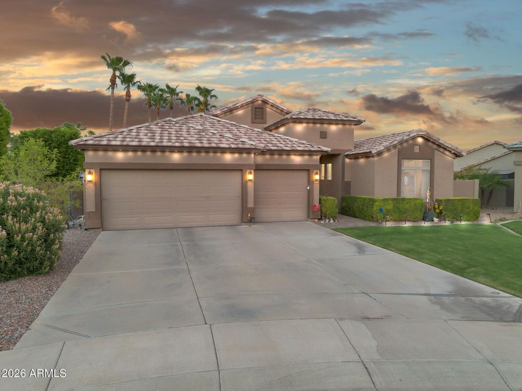 995 S PUEBLO Street, Gilbert, AZ 85233 — photo 5