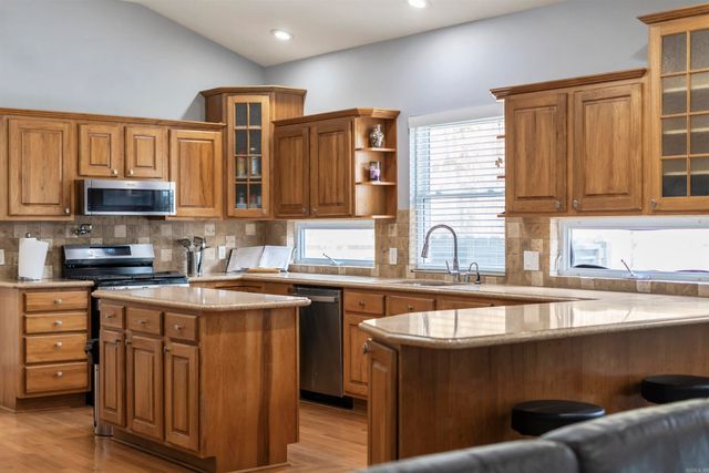 100 Penbay Place, Hot Springs National Park, AR 71901