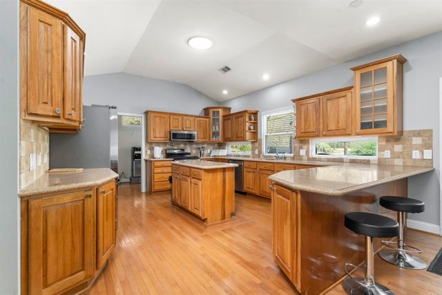 100 Penbay Place, Hot Springs National Park, AR 71901