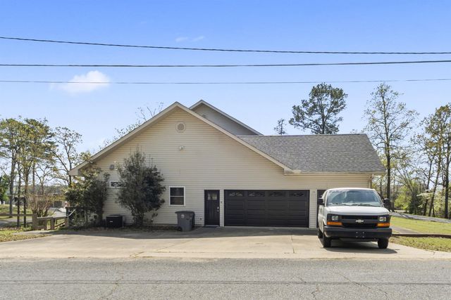 100 Penbay Place, Hot Springs National Park, AR 71901