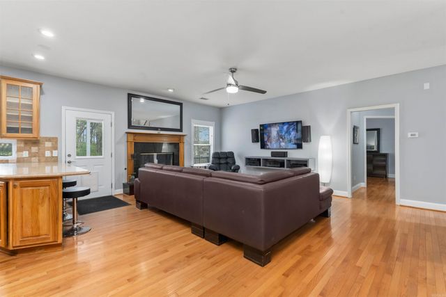 100 Penbay Place, Hot Springs National Park, AR 71901