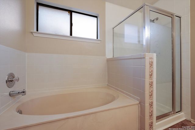 10702 Lake Path, San Antonio, TX 78217