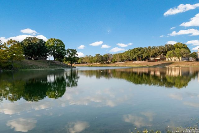 10702 Lake Path, San Antonio, TX 78217