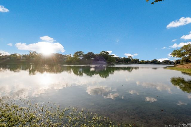 10702 Lake Path, San Antonio, TX 78217