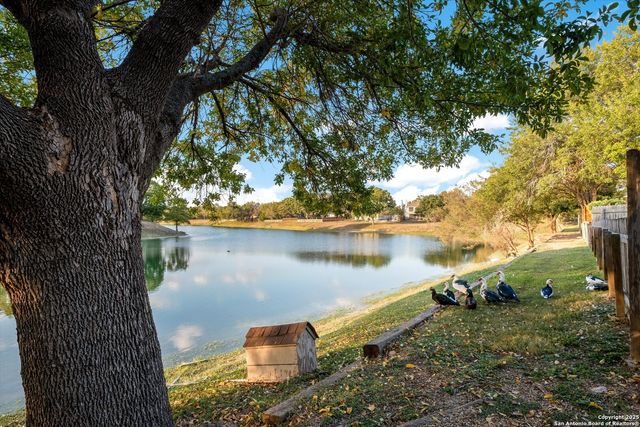 10702 Lake Path, San Antonio, TX 78217