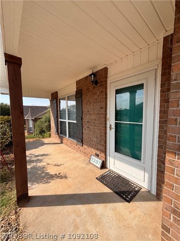 1207 12Th Street, Barling, AR 72923