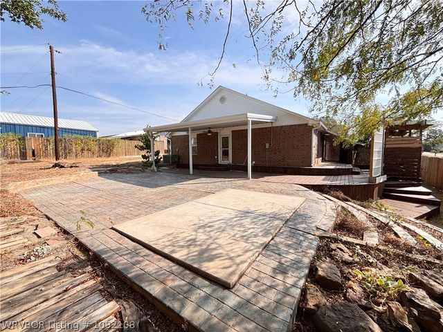 1207 12Th Street, Barling, AR 72923
