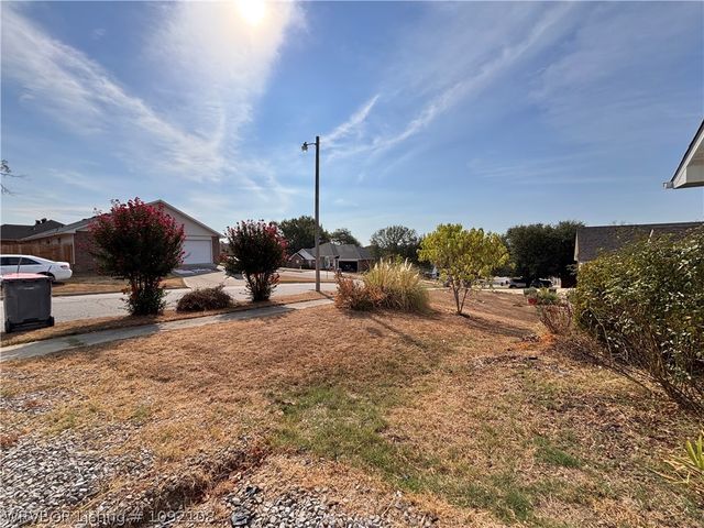 1207 12Th Street, Barling, AR 72923