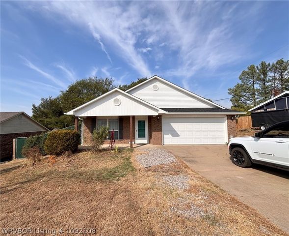 1207 12Th Street, Barling, AR 72923