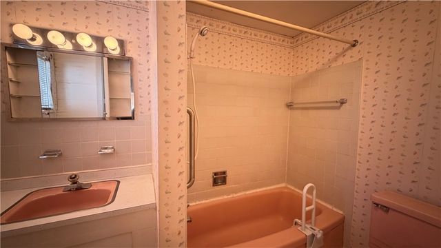 1407 Superior Street, Wilkinsburg, PA 15221