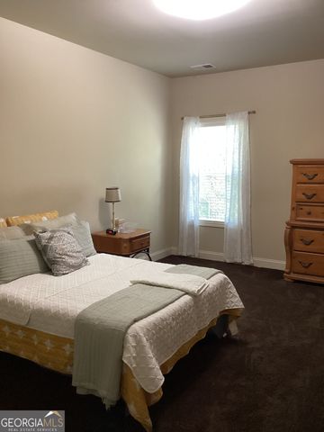 6074 Locklear Way, Douglasville, GA 30134