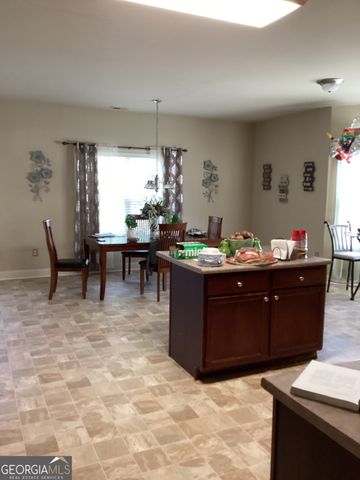6074 Locklear Way, Douglasville, GA 30134