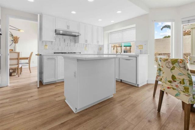 3702 Southridge Way, Oceanside, CA 92056