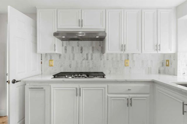 3702 Southridge Way, Oceanside, CA 92056