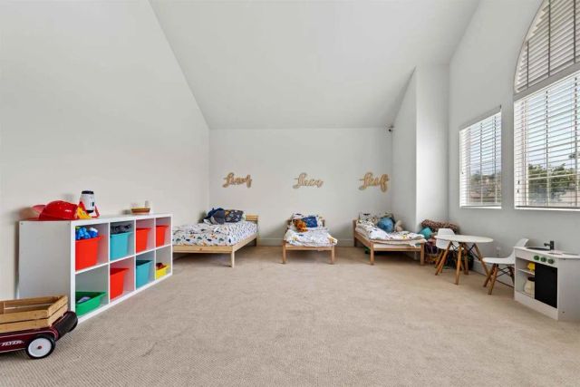 3702 Southridge Way, Oceanside, CA 92056